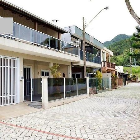 Praia da Ilhota, lado de Baneário Camboriú Itapema Exterior foto