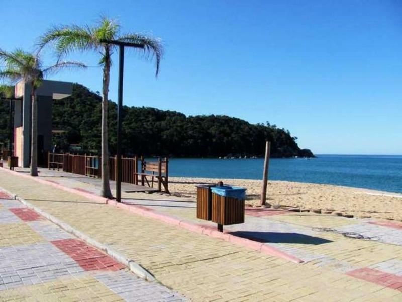 Praia da Ilhota, lado de Baneário Camboriú Itapema Exterior foto